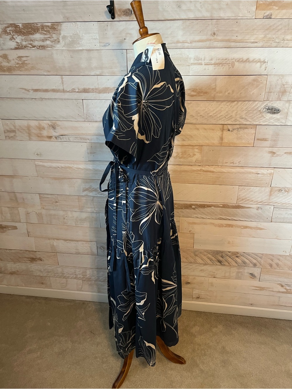 NWT Hutch size M Rosen belted midi dress in blue floral - Picture 7 of 13